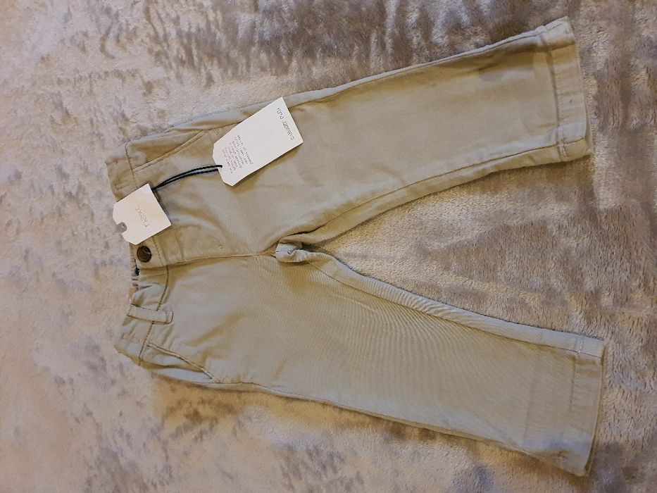 Pantaloni noi 6-9 si 9-12  luni copil bebe