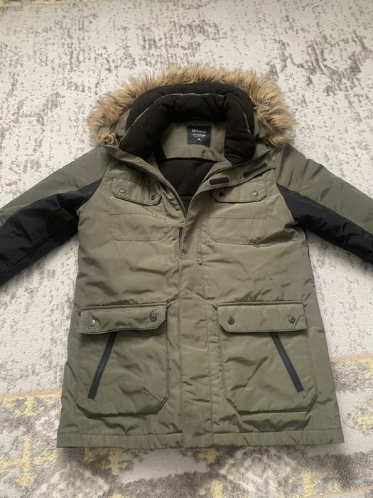 Продам куртку в хорошем состяний Defacto