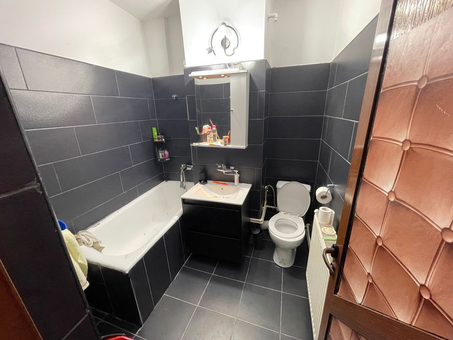 Închiriez apartament 2 camere