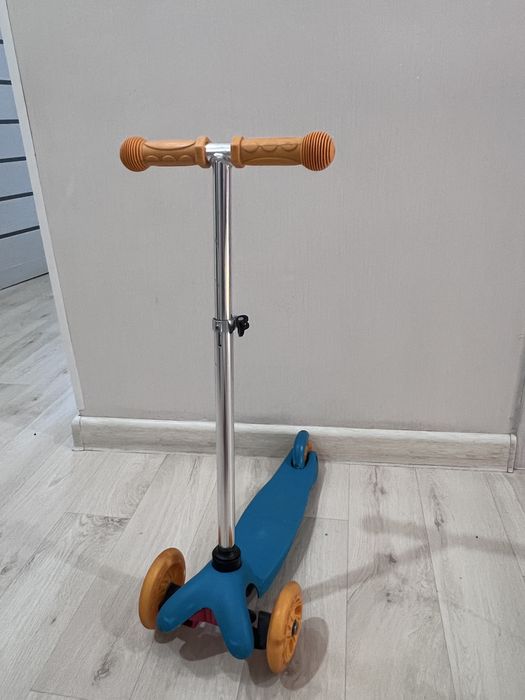 Самокат детский трехколесный