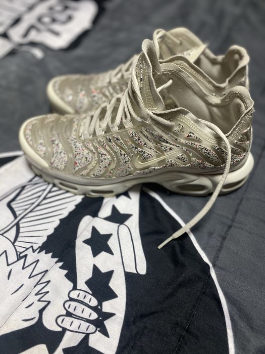 Продавам дамски маратонки Nike 44 номер