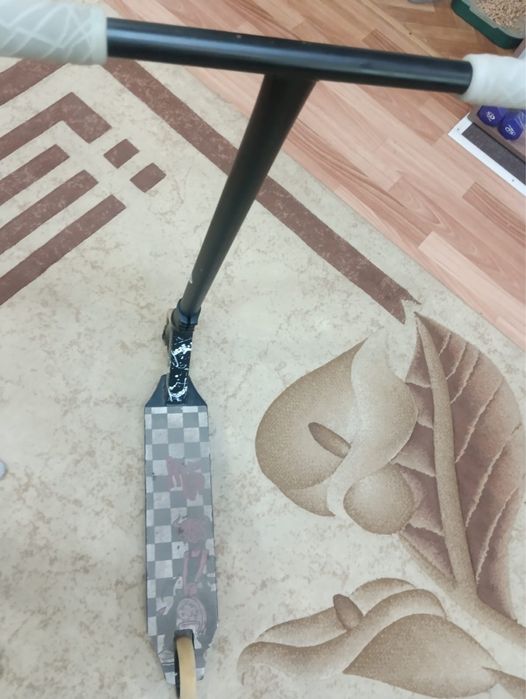 Самокат трюковой