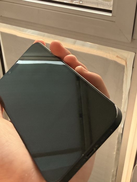 IPhone 14 в хорошом состоянии