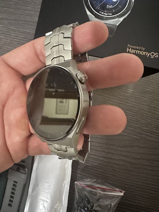 Смарт часовник Huawei gt 3 PRO