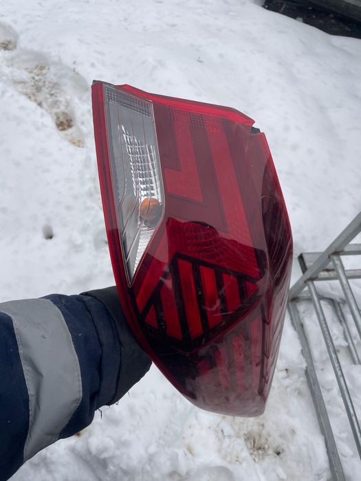 Элантра 2019 правая сторон