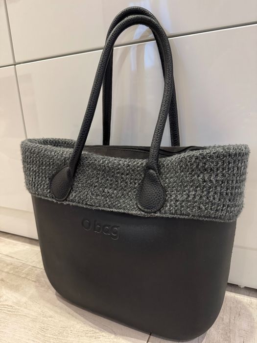 Чанта Obag със зимен аксесоар и дръжки от естествена кожа