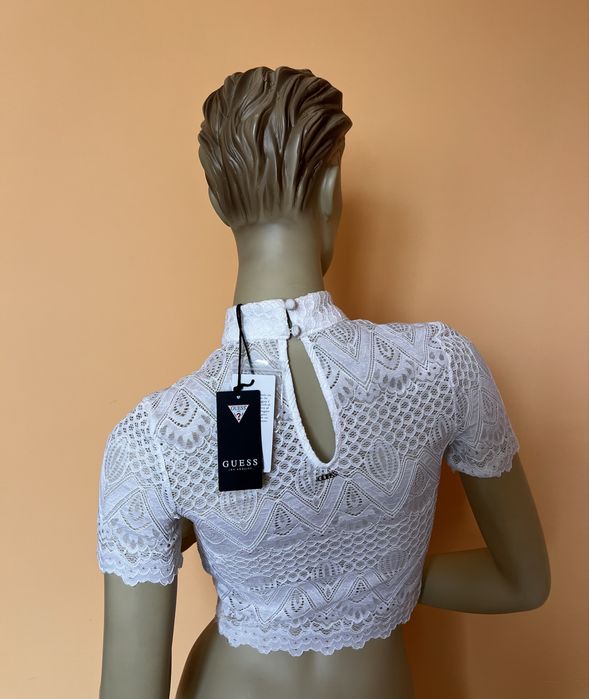 Guess бял топ, нов