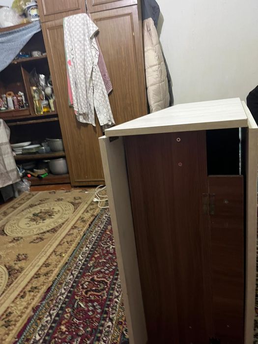 Стол  книжки Новые