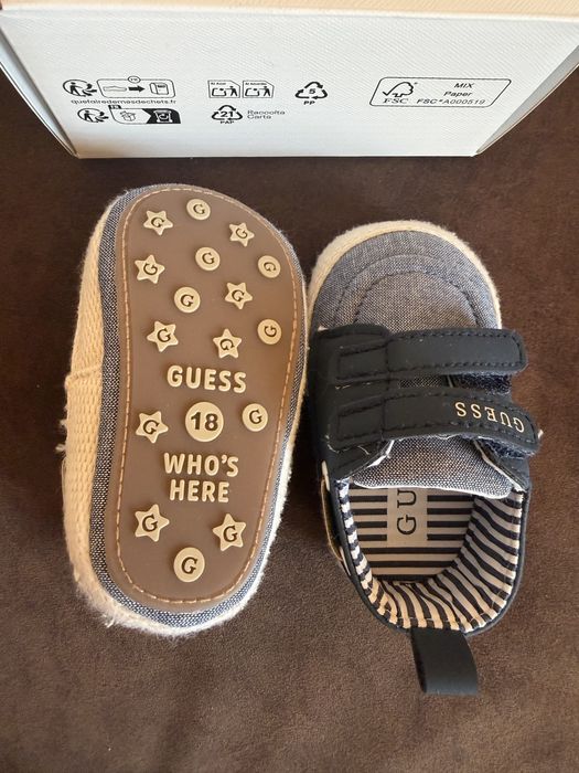 Бебешки обувки Guess