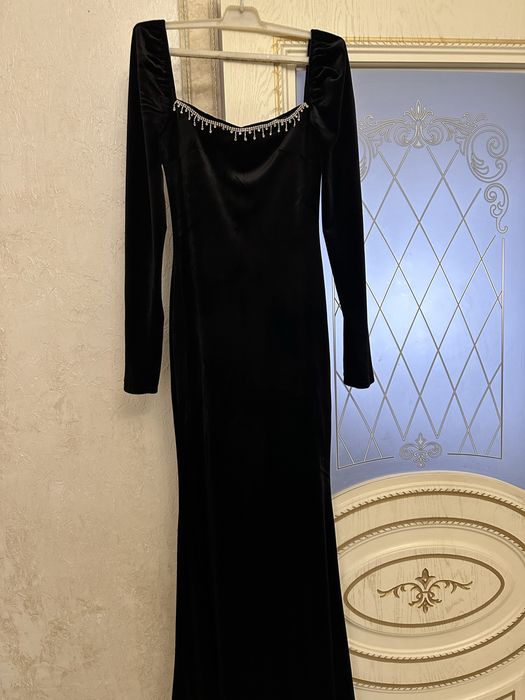 Продам! Платья !