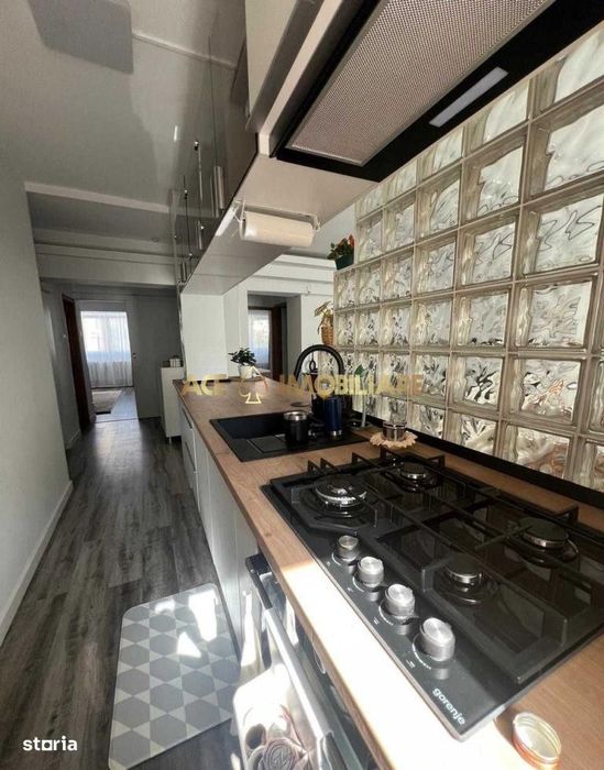 3 Camere de inchiriat | Mosilor | Metrou | Mobilat | Utilat