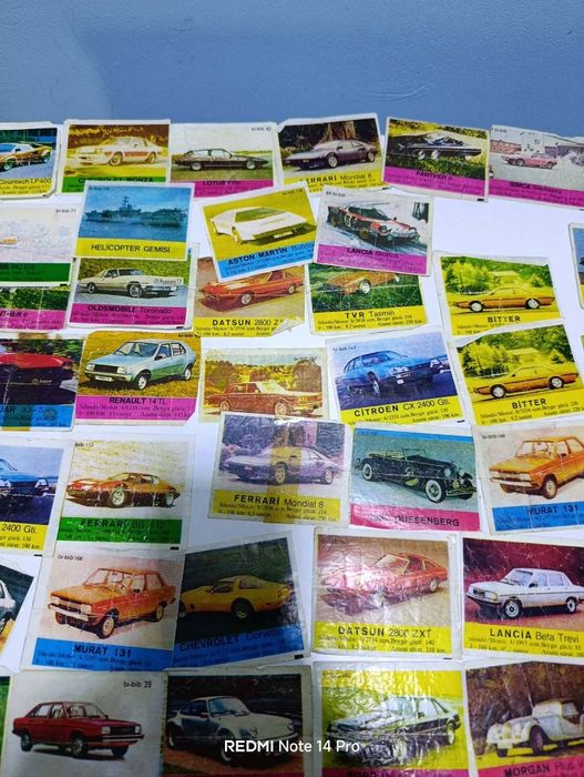 60 броя стари картинки от дъвки