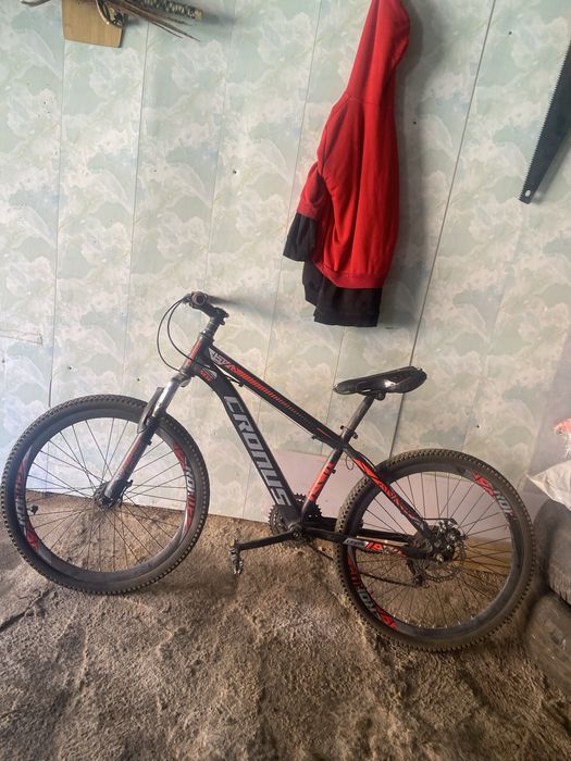 Продам велик минусы только тормоз и петух