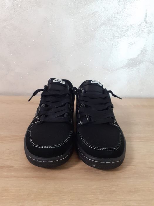 Nike Air Jordan 1 Low x Travis Scott