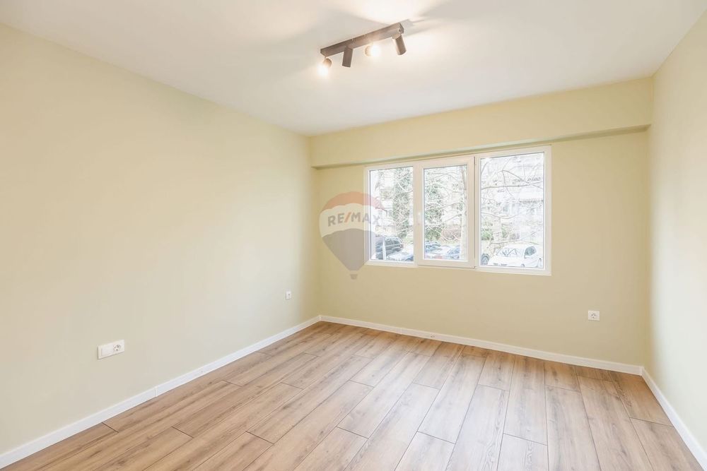 Продава се Четиристаен апартамент в Варна, Чайка - 87 кв.м за 1460 €/кв.м - Снимка #10