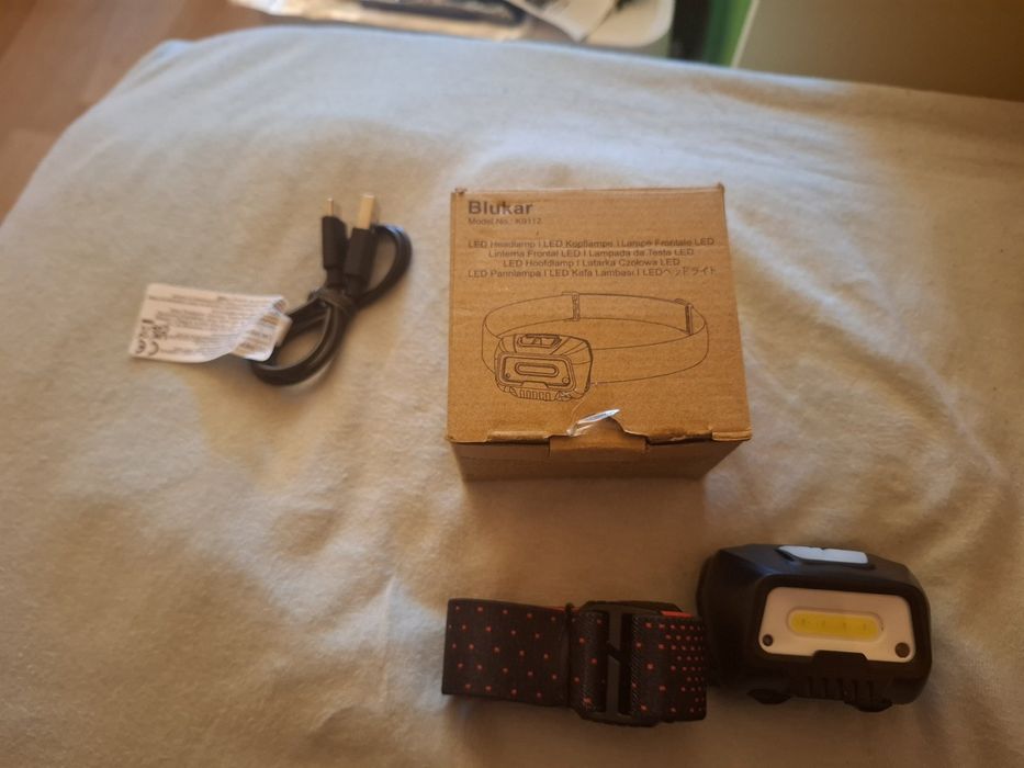 Регулируем, водоустойчив, презареждащ се челник Blukar със сензорно управление и 6 режима на осветление (2000L)