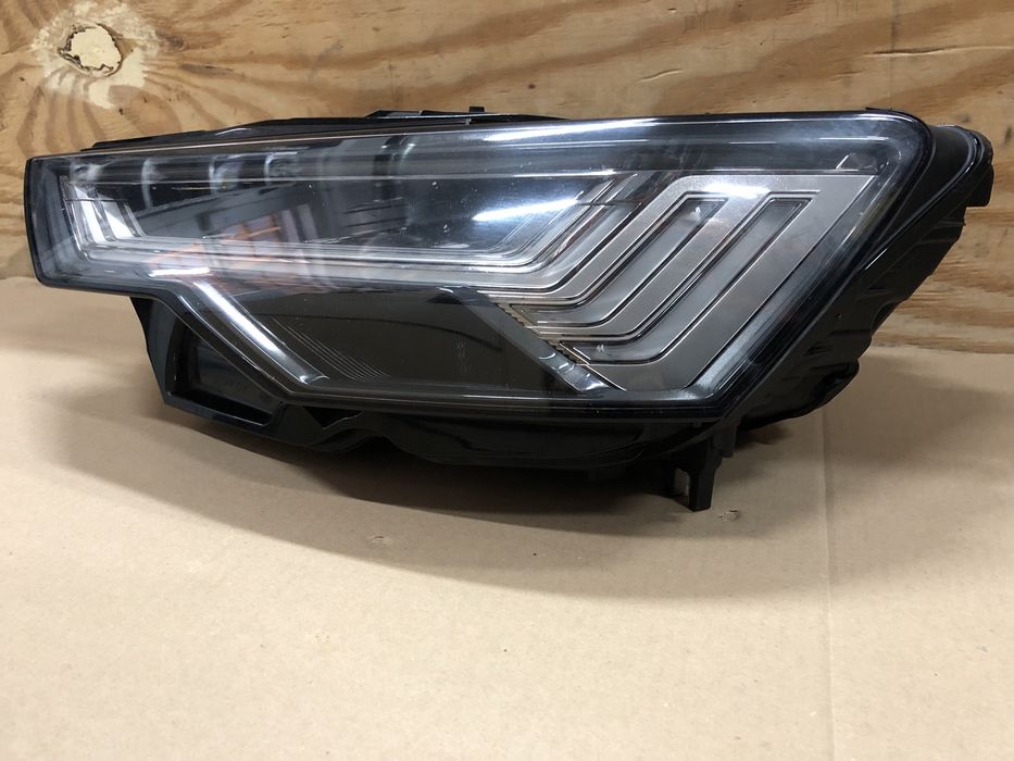 Far stanga Audi A6 C8 cod 4K0941035