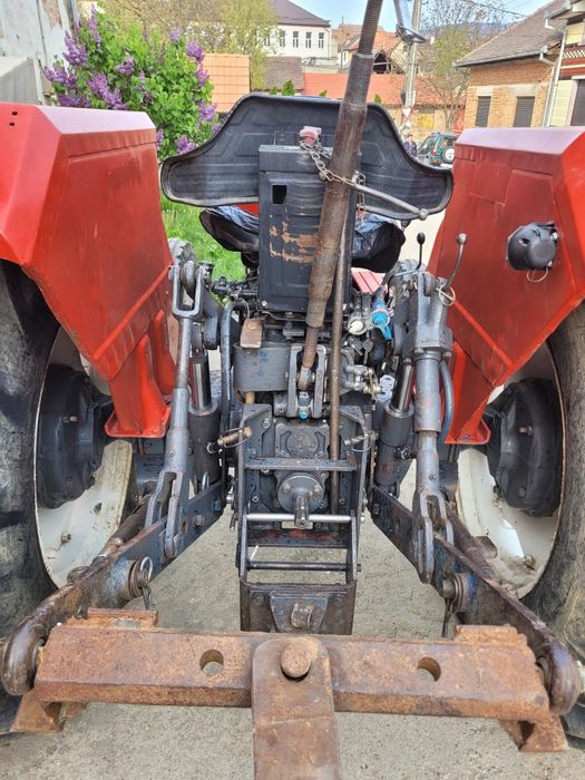 Vand  Tractor UTB 640 cu carte RAR