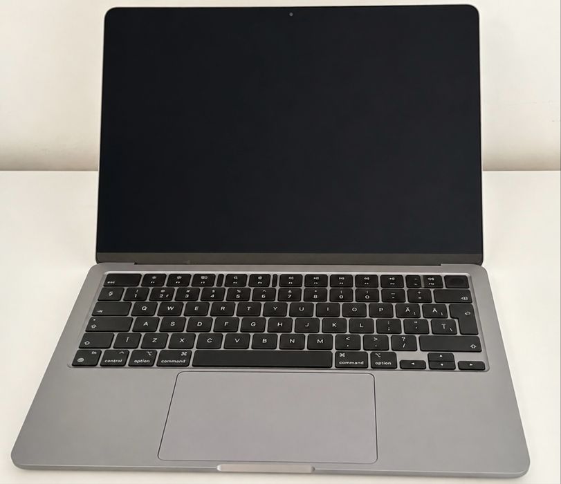 Apple MacBook Air M3 2024 16”, ca nou