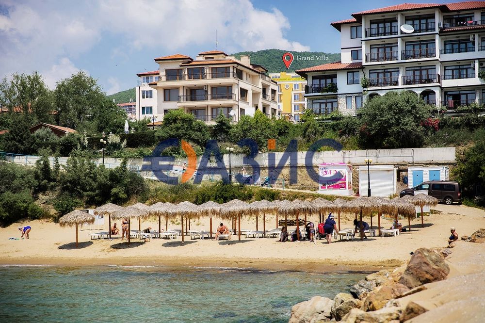 Продава се Двустаен апартамент в Бургас, Сарафово - 67 кв.м за 1642 €/кв.м - Снимка #13