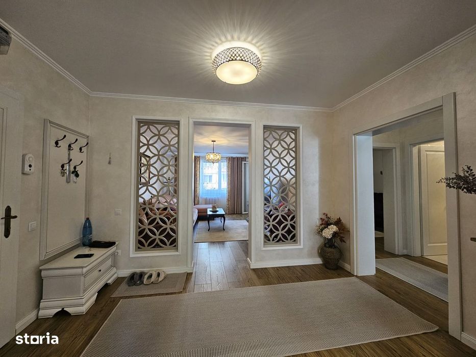 Apartament 3 camere 2 locuri de parcare si boxa , Strada Carpati