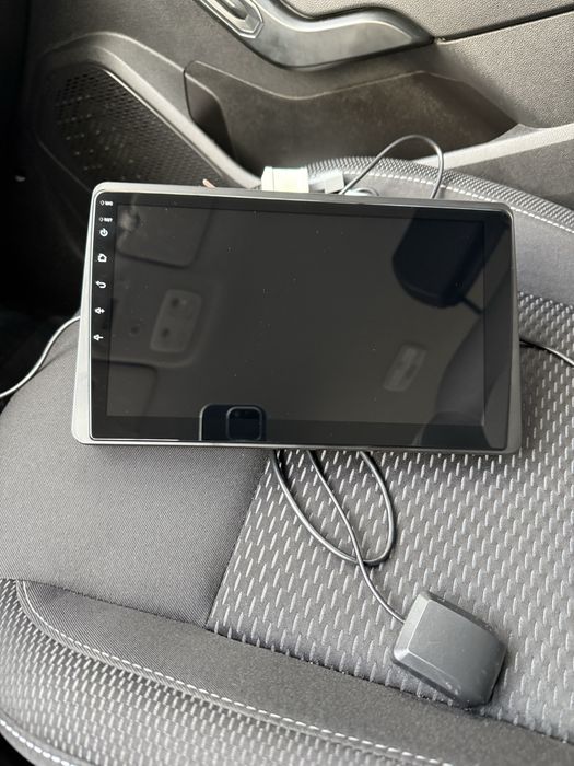 Vand navigatie android dedicata  Dacia Duster 2018-2024