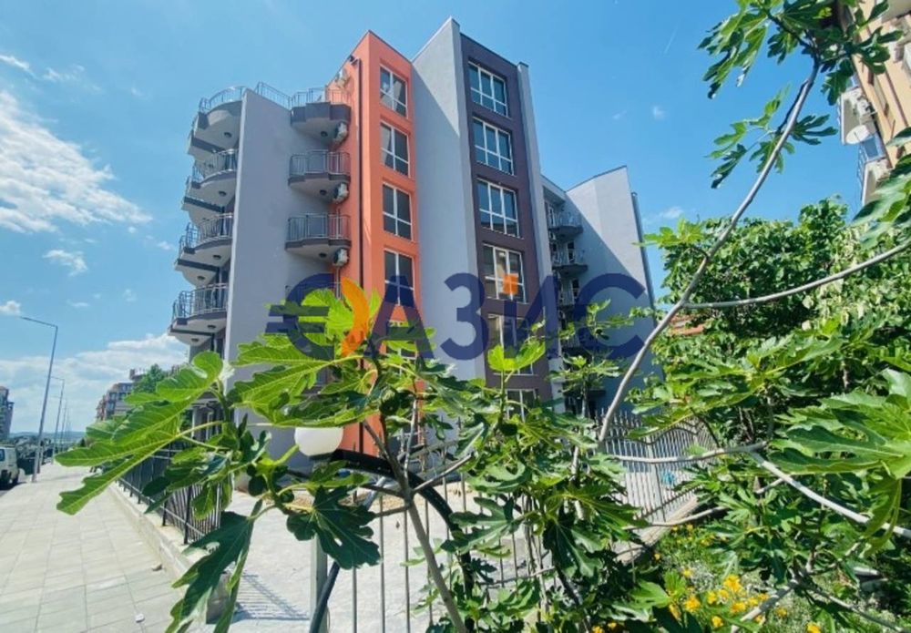 Продава се Двустаен апартамент в к.к. Слънчев бряг - 52 кв.м за 1585 €/кв.м - Снимка #10