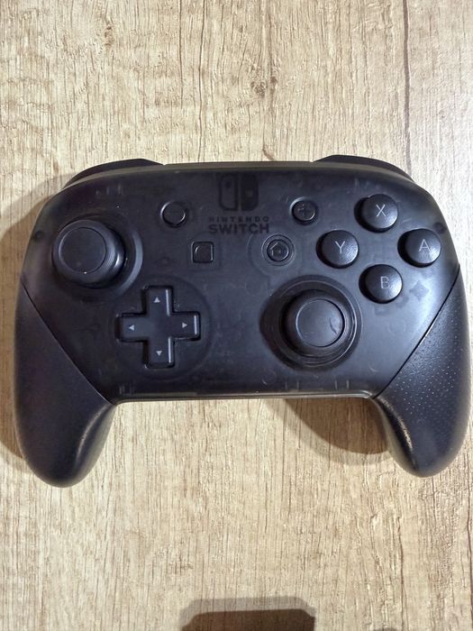 Nintendo Switch OLED + Pro Controller + Super Mario – Pachet Complet!