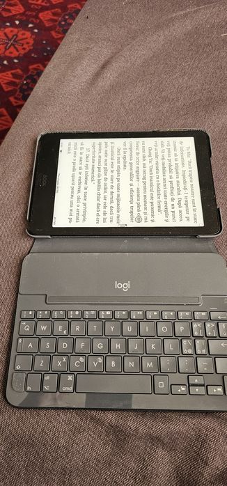 Onyx Boox E-ink Ebook Reader 7.8 inch husa cu tastatură cu fisură pe ecran