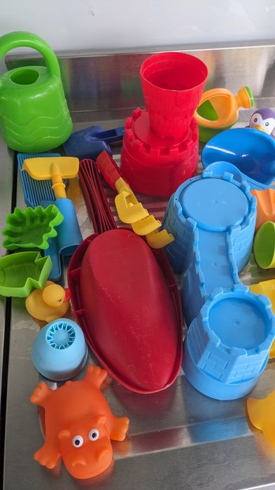 Jucării pentru nisip și apa
