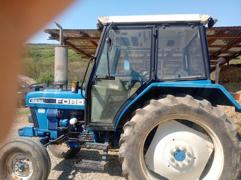Ford 4630 în 3 pistoane