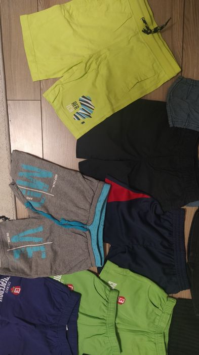 Лот къси панталони 4г