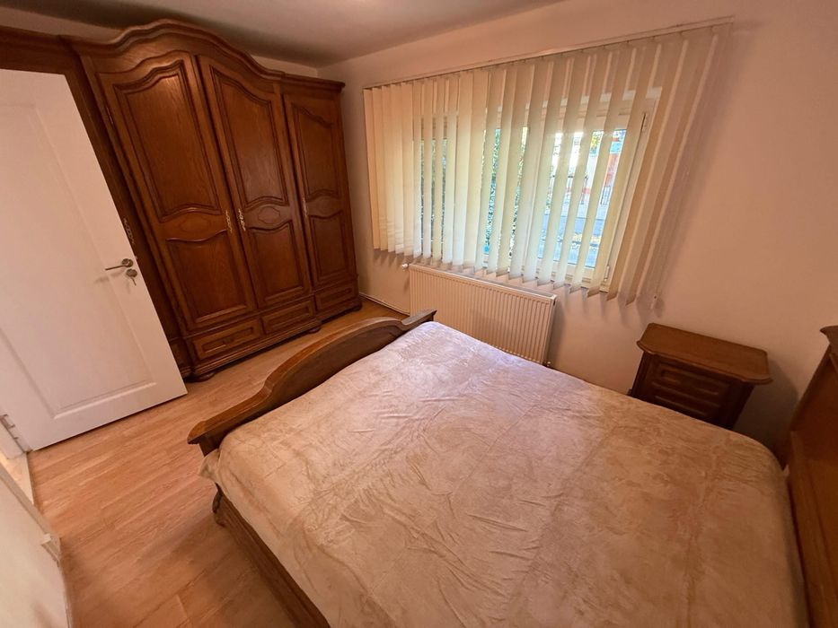 Ofer spre închiriere Apartament 3 camere in Micro 16