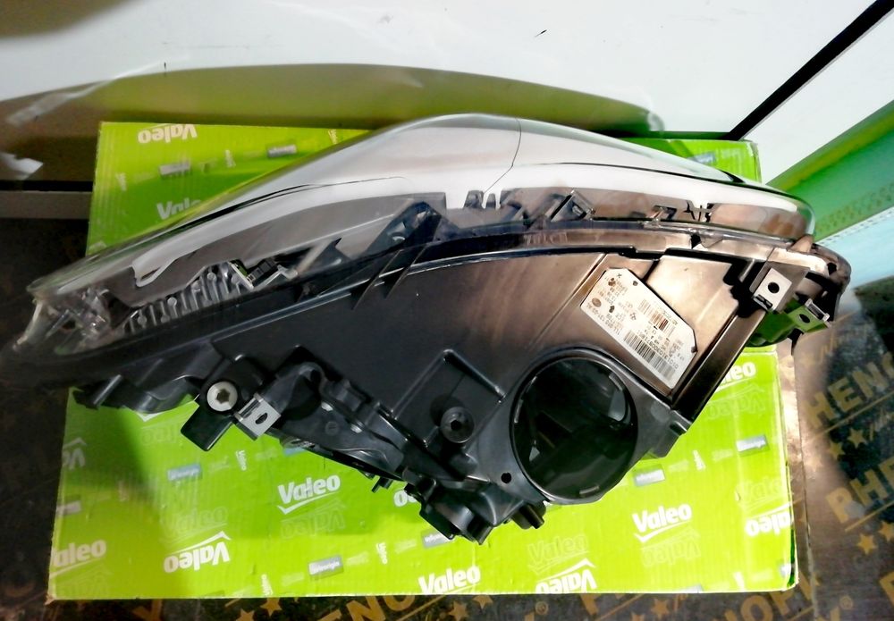 Фар фарове за BMW F10 F11 M5 / БМВ 5 Ф10 Ф11 Dynamic - Xenon.