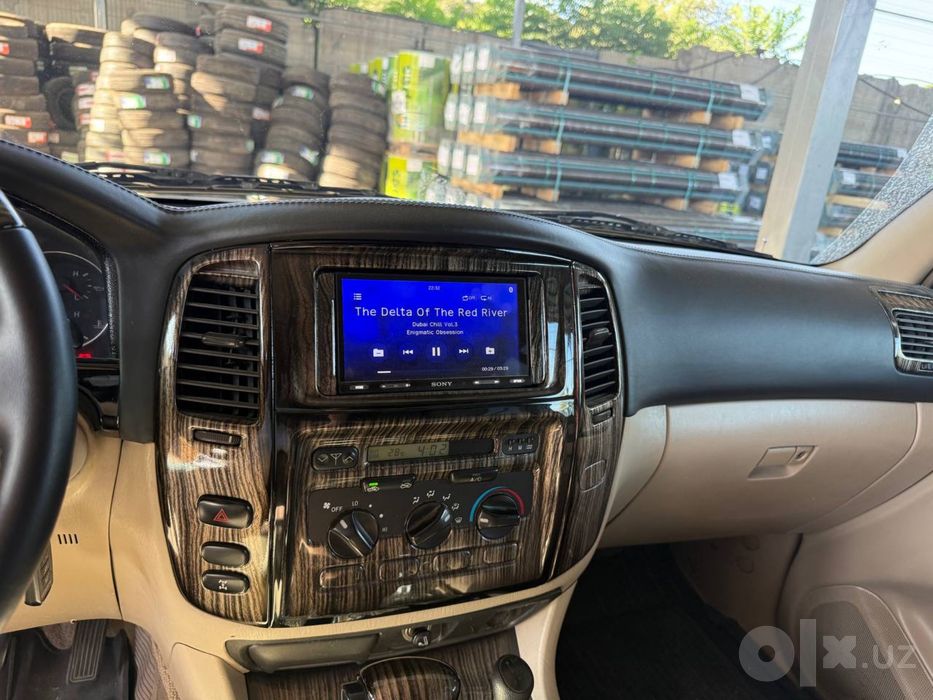 Продам Toyota LAND CRUISER 100 в идеальном состоянии