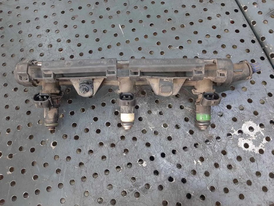 rampa cu injectoare vw polo 9n seat cordoba 6l ibiza 6l skoda fabia 1 roomster 5j 1.2 b   03e133320