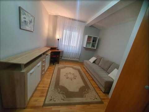 Тристаен имот в кв.Кръстова вада