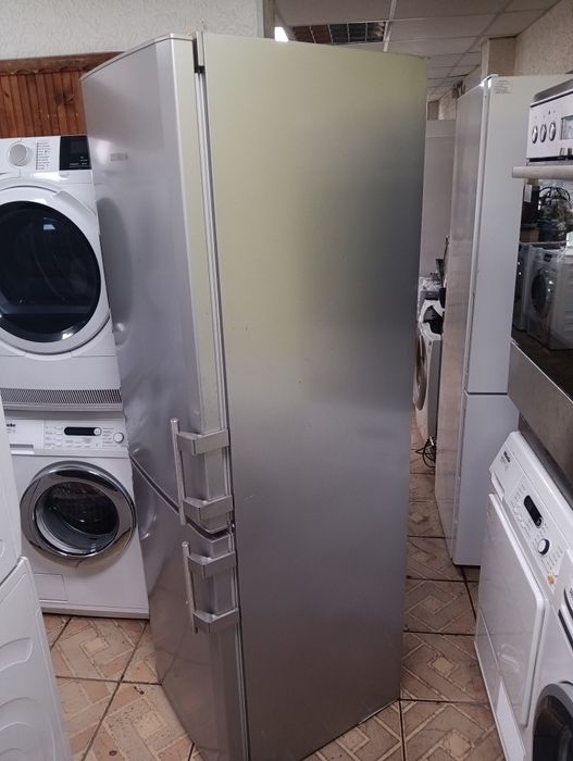 Сив комбиниран хладилник с фризер Liebherr с 2 години гаранция!