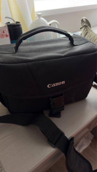 Зеркальная камера