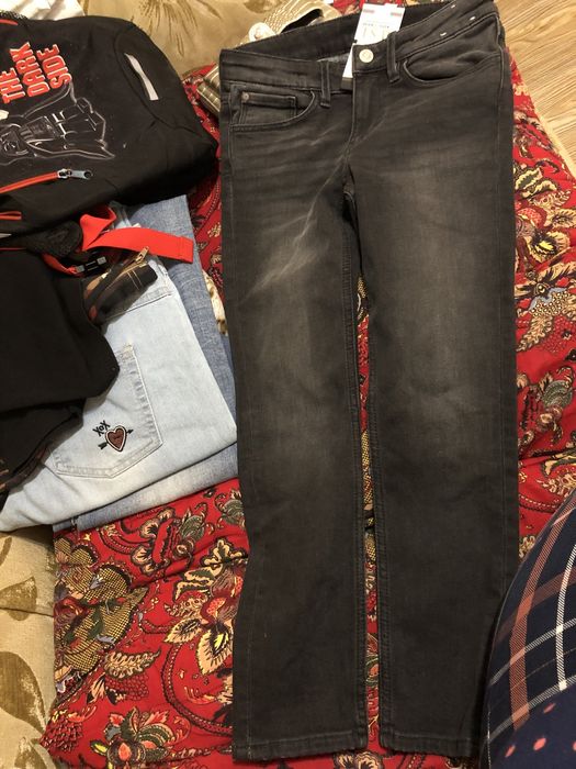 Продаются джинсы