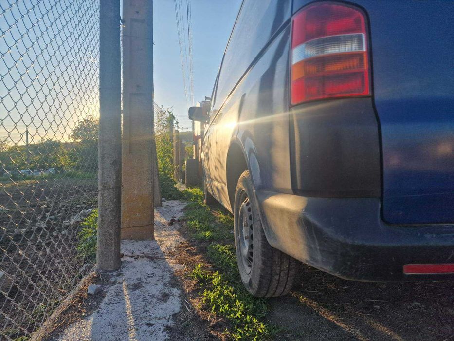 VW T5 1.9TDI 2008 година