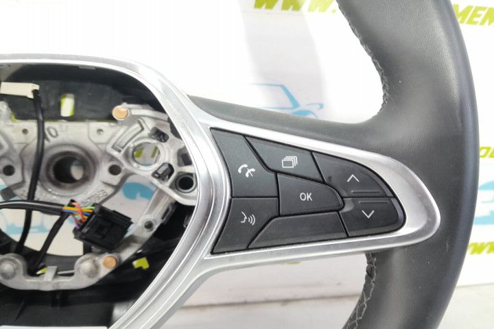 Volan in 3 spite cu comenzi 484002607r Renault Captur 2 (2019 - 2020)