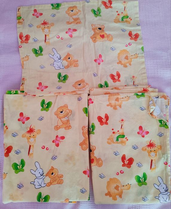 Бебешки спални комплекти, кърпи, завивки, лигавници  Обща цена 50 лв