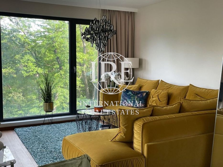 Нова цена! 2-стаен в Варна- Център, площ 89кв.м. цена 398000 евро