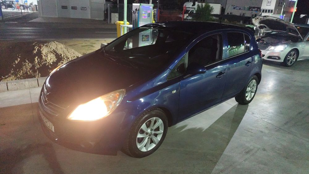 Opel CORSA D benzina