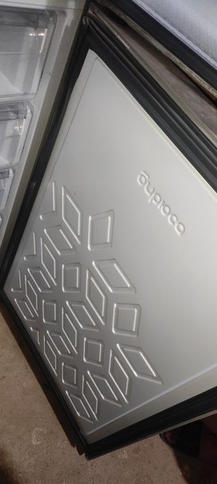 Холодильник Бирюса