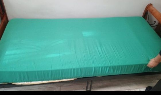 Односпальная кровать