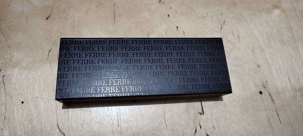 Оригинален комплект писалки GIANFRANCO FERRÉ – чисто нов
