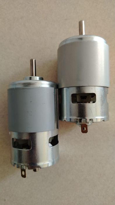Motoras Barcuta plantat cu perii