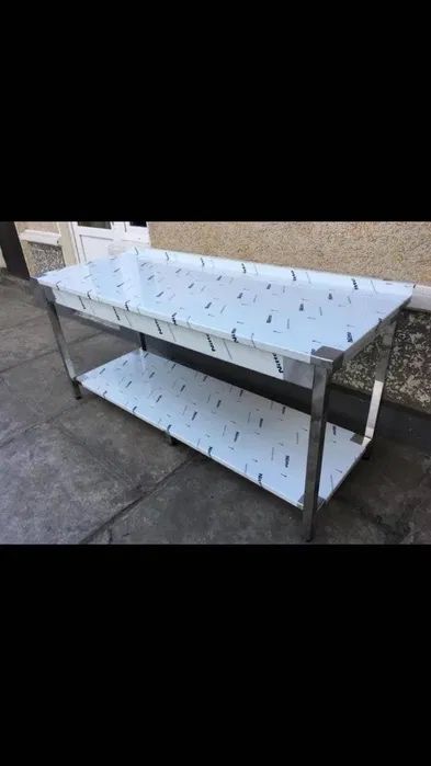 Monilier pentru bucatarii profesionale / mese de inox / hote de inox / spalatoare de inox